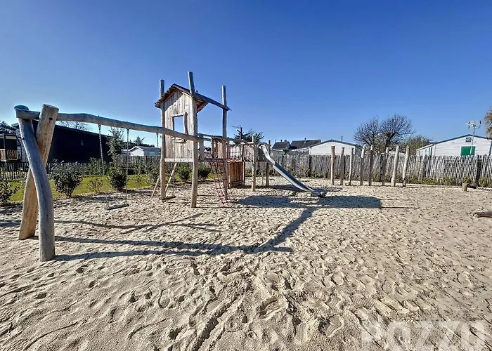 Standing, 6 Couchages, Piscine Chauffee, Terrasse Privee, Proche Et Commerces - Fr-1-361-520 Chalet Jullouville-les-Pins