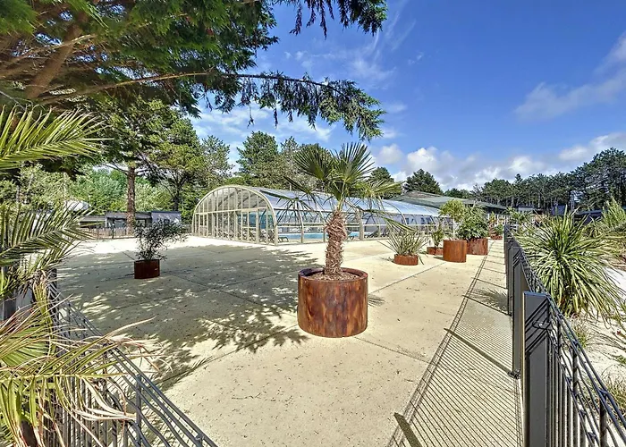 Chalet Standing, 6 Couchages, Piscine Chauffee, Terrasse Privee, Proche Et Commerces - Fr-1-361-520 *